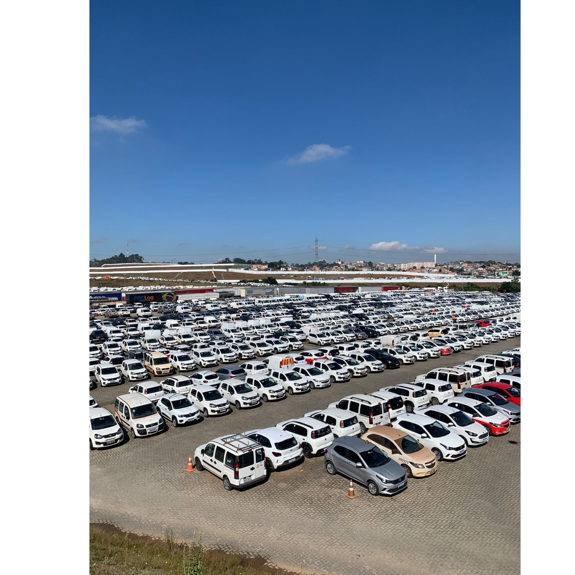 Visão panorâmica do estoque Trade Car